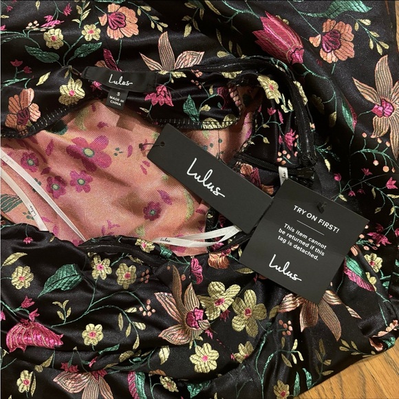 Make a Move Black Satin Floral Jaquard Strapless Midid Dress - Picture 5 of 7